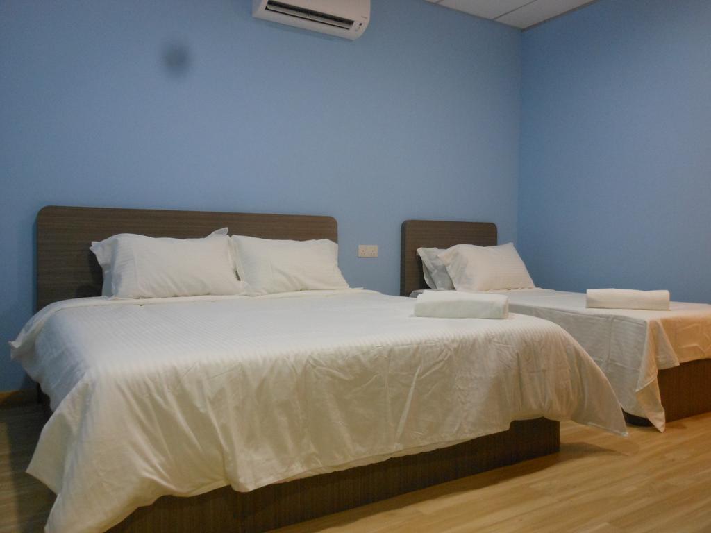 Eiman Homestay, Kluang Exterior photo
